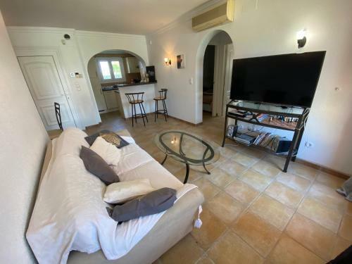 Apartment Sevilla III Golf ,big Pool And Seaside