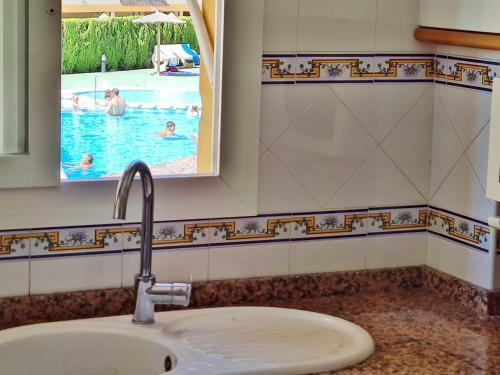 Apartamento Con Piscina Frente Al Mar. Oliva Nova
