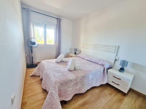 Apartamento Con Piscina Frente Al Mar. Oliva Nova