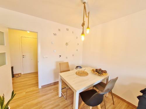 Apartamento Con Piscina Frente Al Mar. Oliva Nova