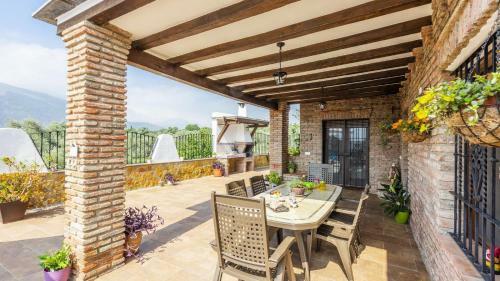 Finca Al-zayt�n �rgiva By Ruralidays