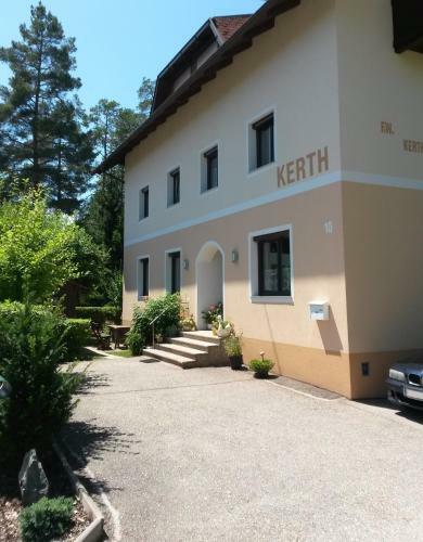 Apartamento Ferienwohnung Kerth