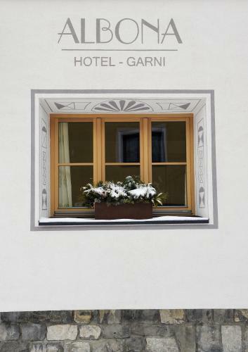 Bed & Breakfast Hotel Garni Albona