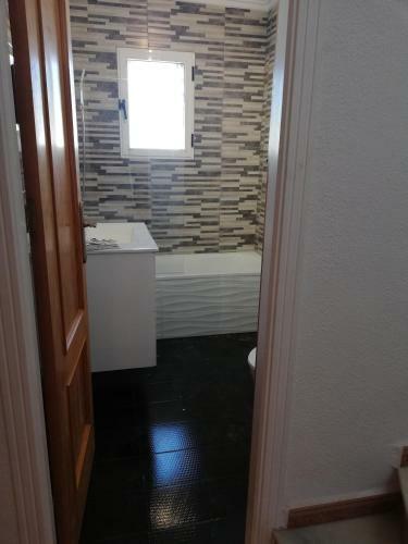 Villa With Private Pool And Rooftop Bar With Bbq