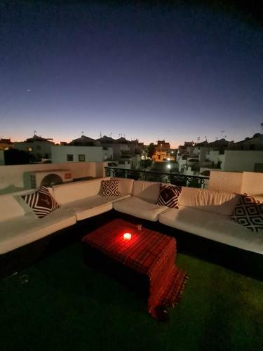 Villa With Private Pool And Rooftop Bar With Bbq