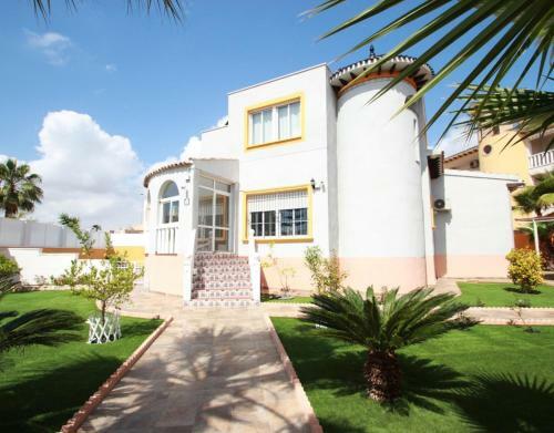 Casa Con Piscina