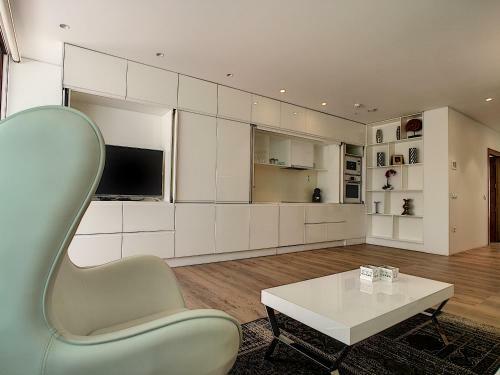 Acacia Golf Apartment @ Las Colinas Golf