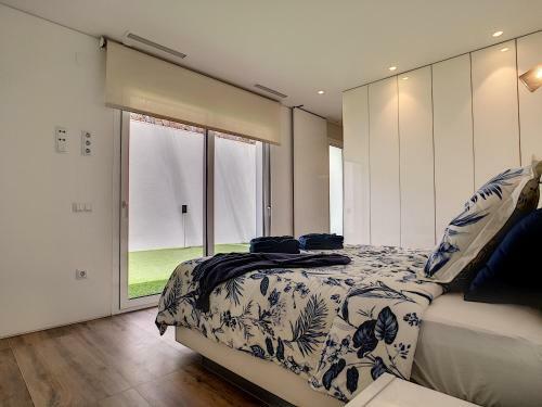 Acacia Golf Apartment @ Las Colinas Golf