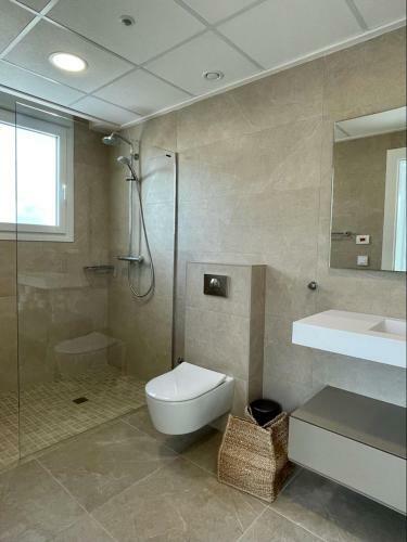 Luxury Seaside Villa With Private Pool In Cabo Roig
