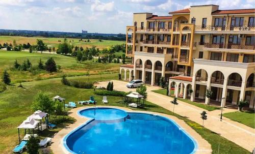 New Apartment In Lighthouse Golf & Spa Resort, Balchik
