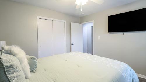 Comfortable Cozy Getaway 3 Bedroom With Gameroom