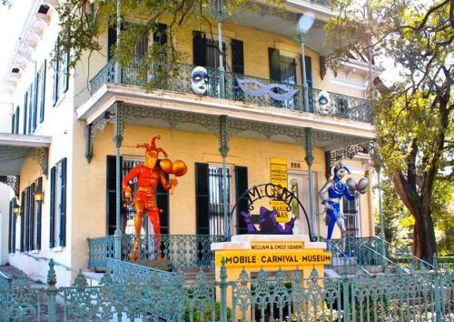 Apartamento Dauphin District Darling #2-downtown, Restaurants