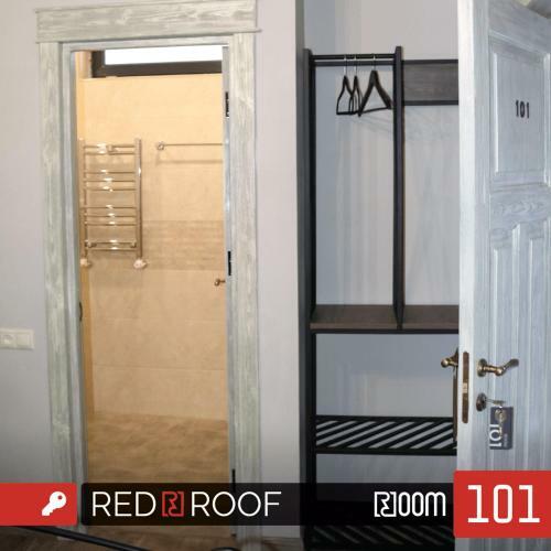 Hostal Redroof Country House Hotel