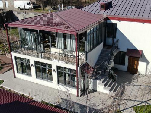 Hostal Redroof Country House Hotel