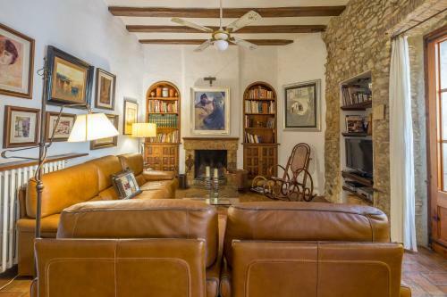 Can Felip Apartments