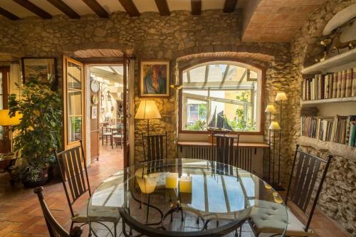 Can Felip Apartments