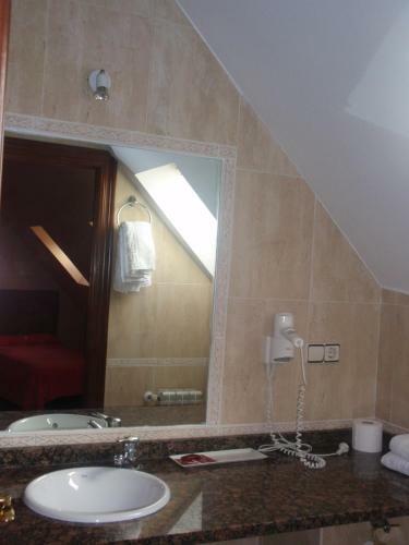 Hotel Favila Oviedo