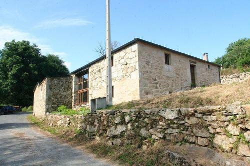 2 Bedrooms House With Wifi At Paradela