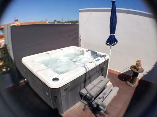 Bed & Breakfast Nueva Suite Jacuzzi Relax Beach & Mountain