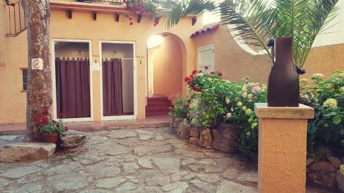 Casa Con Jard�n A 30 Metros de La Playa. Vl.