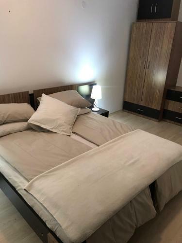 Newly Refurbished Spacious And Cosy Apartment St. John