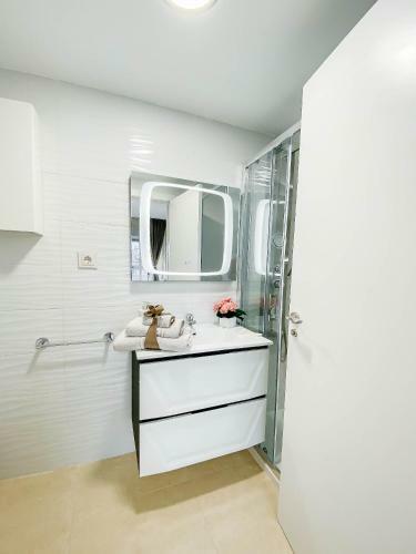 Apartamento Casa Mirca - Ivan Luxury Homes - 7� Pta. - Norte - 1� Linea de Playa
