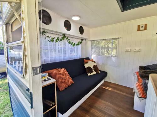 Vintage Caravan Stay In Byron Bay