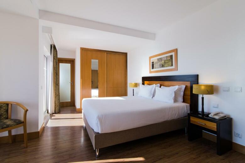 Hotel Quarteira Sol