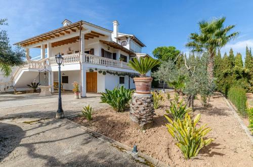 Yourhouse Son Perxa, Quiet Villa With Private Pool For 8 Guests