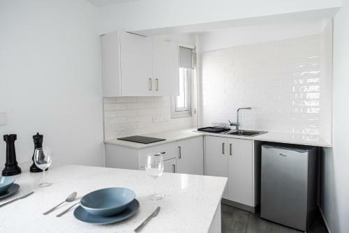 Gisele Hotel Apartments