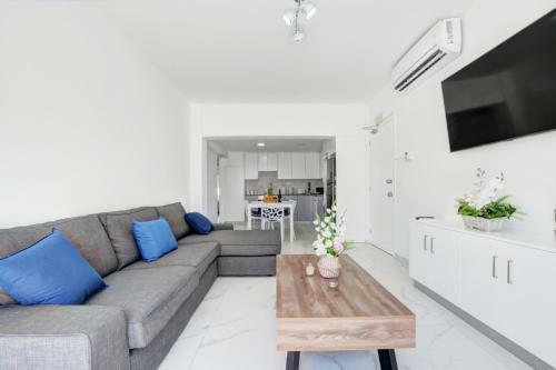 Apartamento Myhome Delux, Napa Blue 3bed With Pool