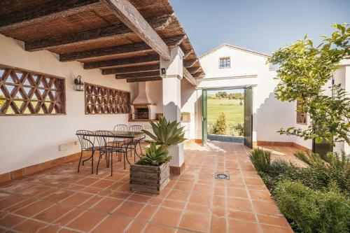 Rosas Cantares: Casa Maurus.
