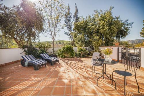 Rosas Cantares: Casa Maurus.
