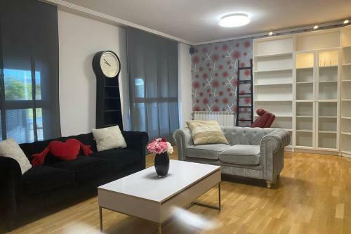 Chalet 300m Ponferrada Compostilla, Museo, Futbol
