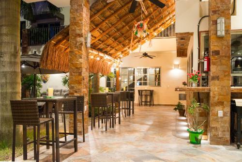 �lamos Inn Hotel Con Jacuzzi Y Piscina