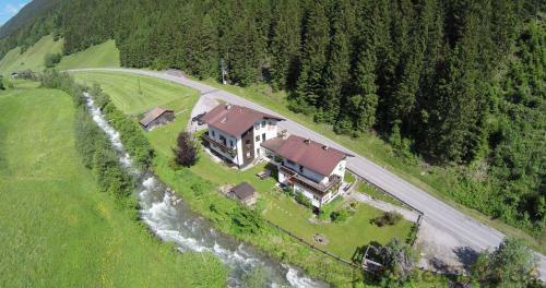 Hostal Adlerhorst