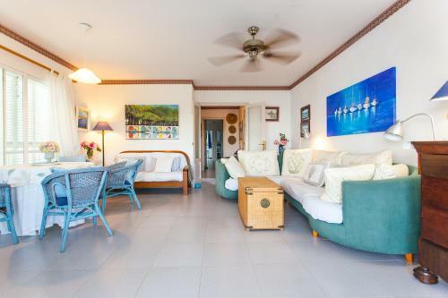 Apartamento Spectacular Views Beside The Beach. Portocolom