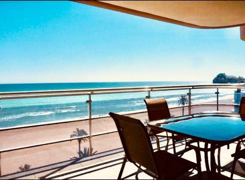 Apartamentos Boutique Pe��scola Playa