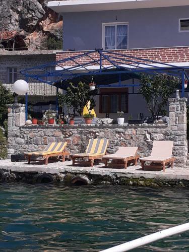 Bed & Breakfast Nesti Relax Home