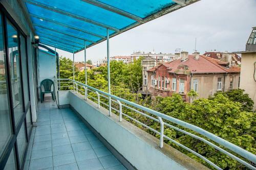 Apartamento Spacious & Sunny Maisonette W/ Terrace Near Centre