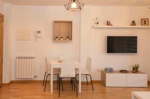 Apartamento El Llano I, Parada En El Destino