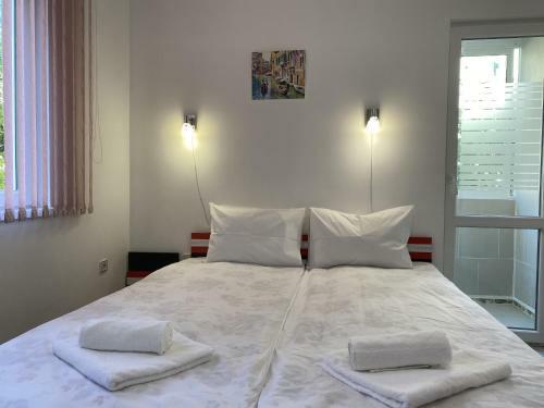 Sea Garden One Bed Apartment