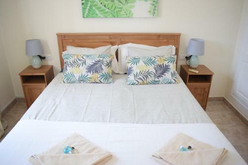 Villa Imogen With New Heated Swimming Pool