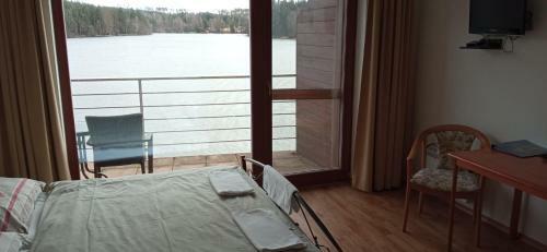 Hostal Penzion Ratm�r�k A Vin�rna U Raka