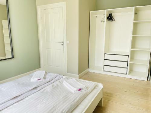 Aday - 2 Bedroom Apartment With Patio