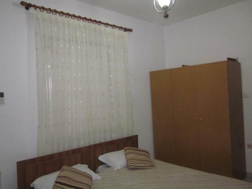 Hostal Guest House And Tavern Leo