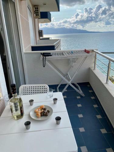 Sunset By The Sea Apartments - Private Beach