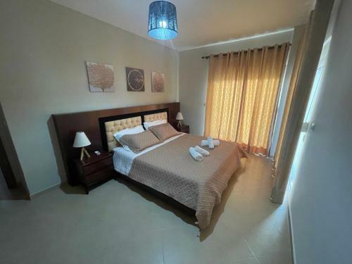Cozy And Spacious Apartment With Sea View
