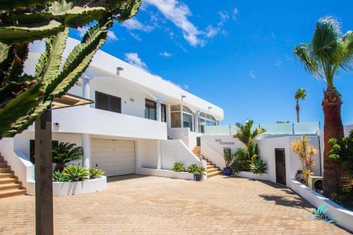 Exclusive 2-bed Villa In Playa Blanca Adults Only