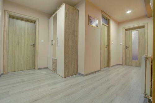 Apartmani Vujadinovi?